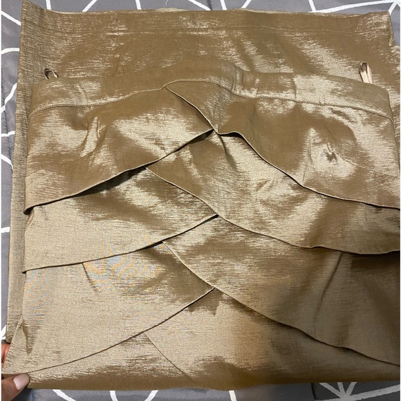 Satin dress-Size 36-38 - Picture 4 of 6